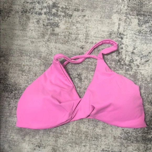 Pcheebum Twist Front Halter Sports Bra 🌸 - Picture 1 of 2